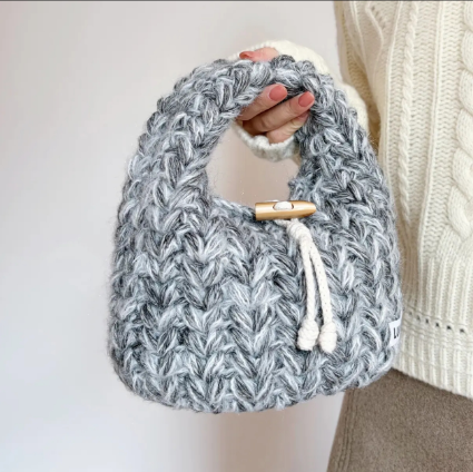 KN2603028 Lovely Heart Hobo Bag DIY Crochet Bag Kit with Step-by-Step Video Tutorial